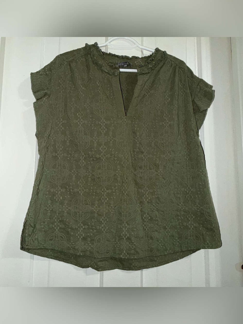 Women's 2X shirt textured embroidered Olive Green Women's Eyelet Blouse top